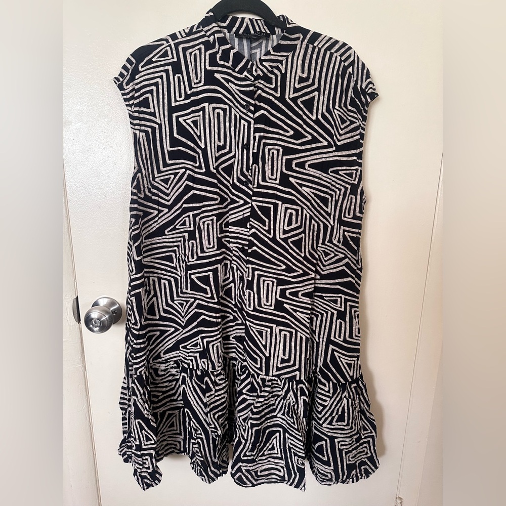 Eloquii Black and White Patterned Mini Dress